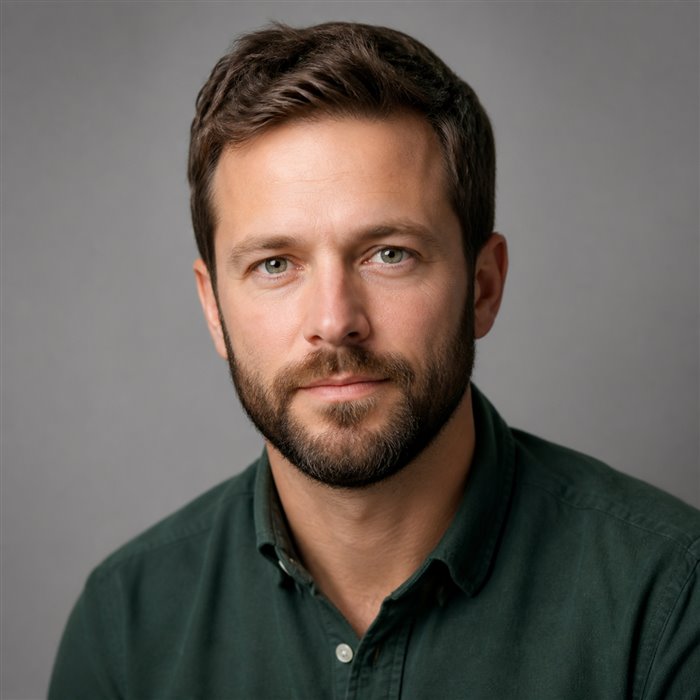 Daniel Lee